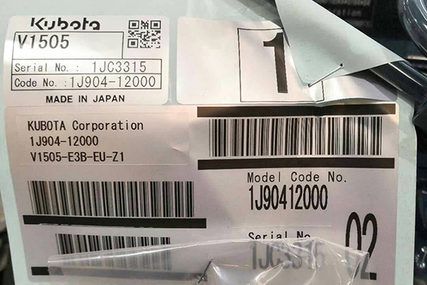 El motor Kubota V1505-et04 quema aceite y emite humo azul. ¿Sabes cómo revisarlo y mantenerlo?